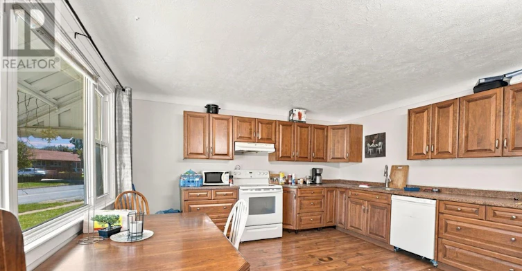 UPPER-403 Grantham Avenue, St. Catharines, ON, L2M 5B3 - 9