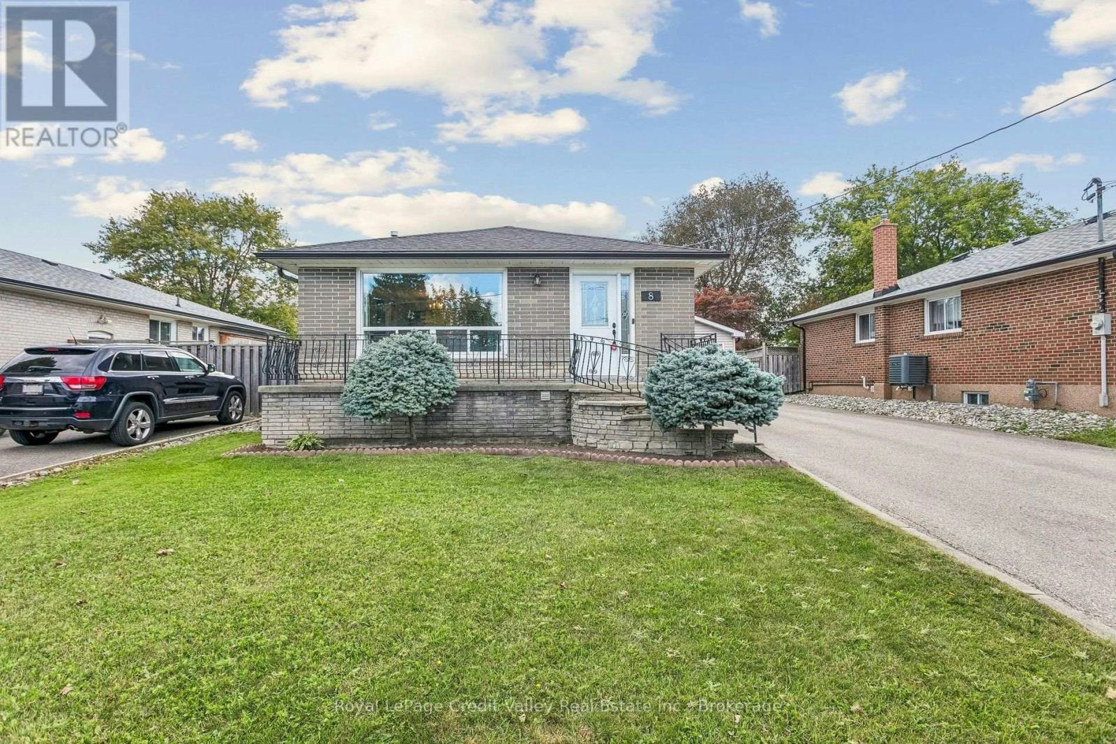 8 Milner Road, Brampton, ON, L6W 3A5