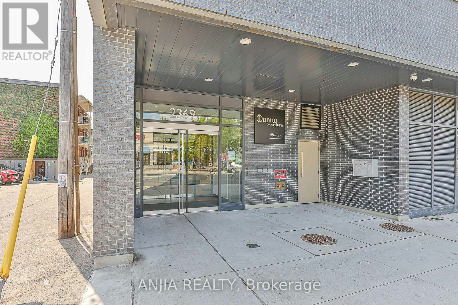 207-2369 Danforth Avenue, Toronto, ON, M4C 0B1 - 2