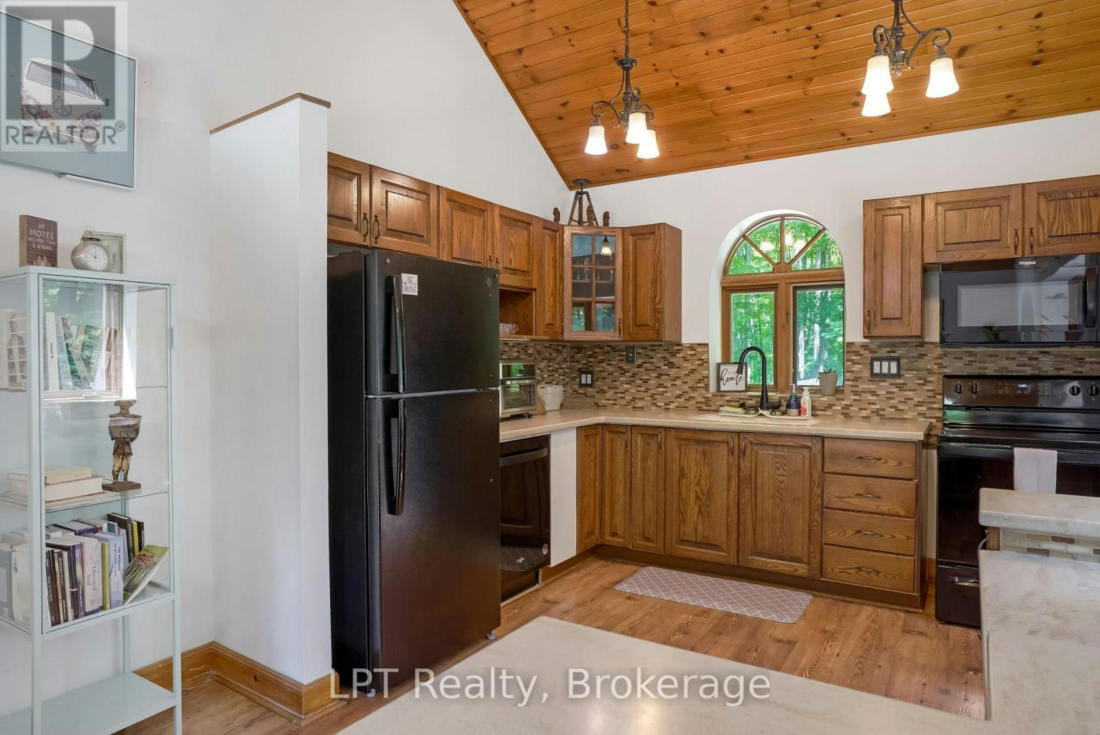 382488 17 Concession Road, Georgian Bluffs, ON, N0H 2T0 - 24