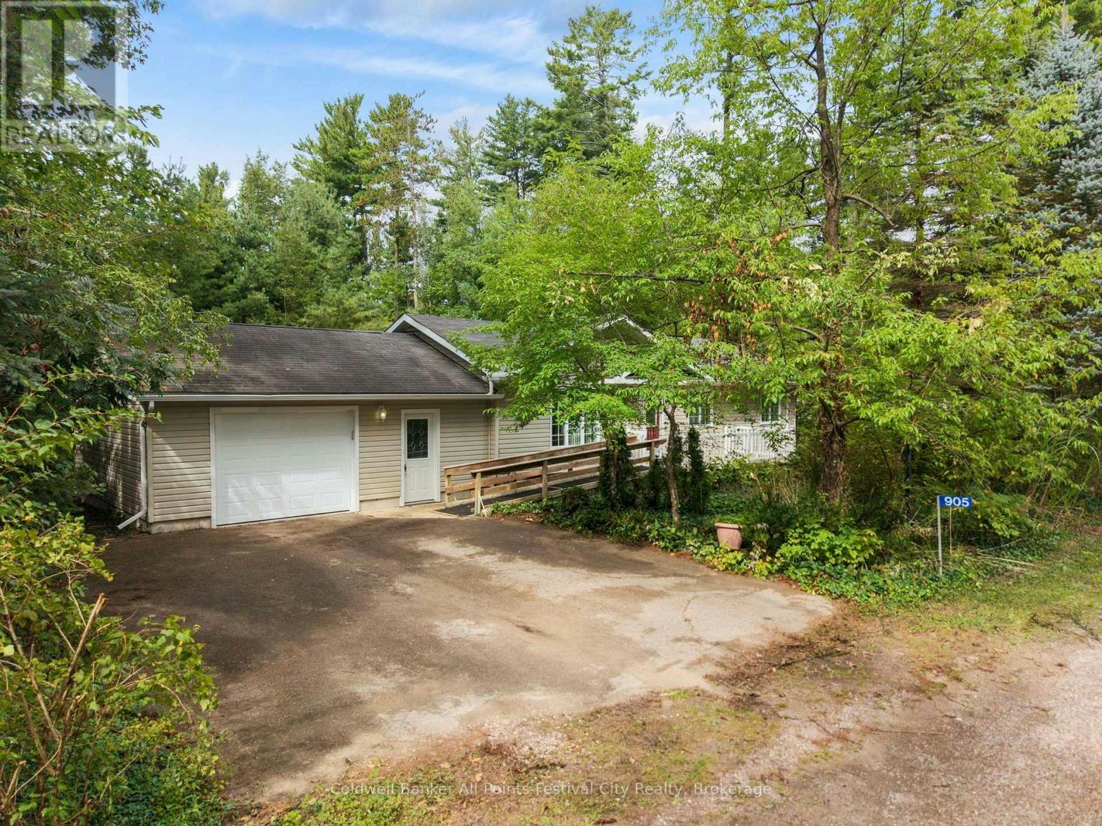 905 White Cedar Drive, Central Huron, ON, N0M 1G0