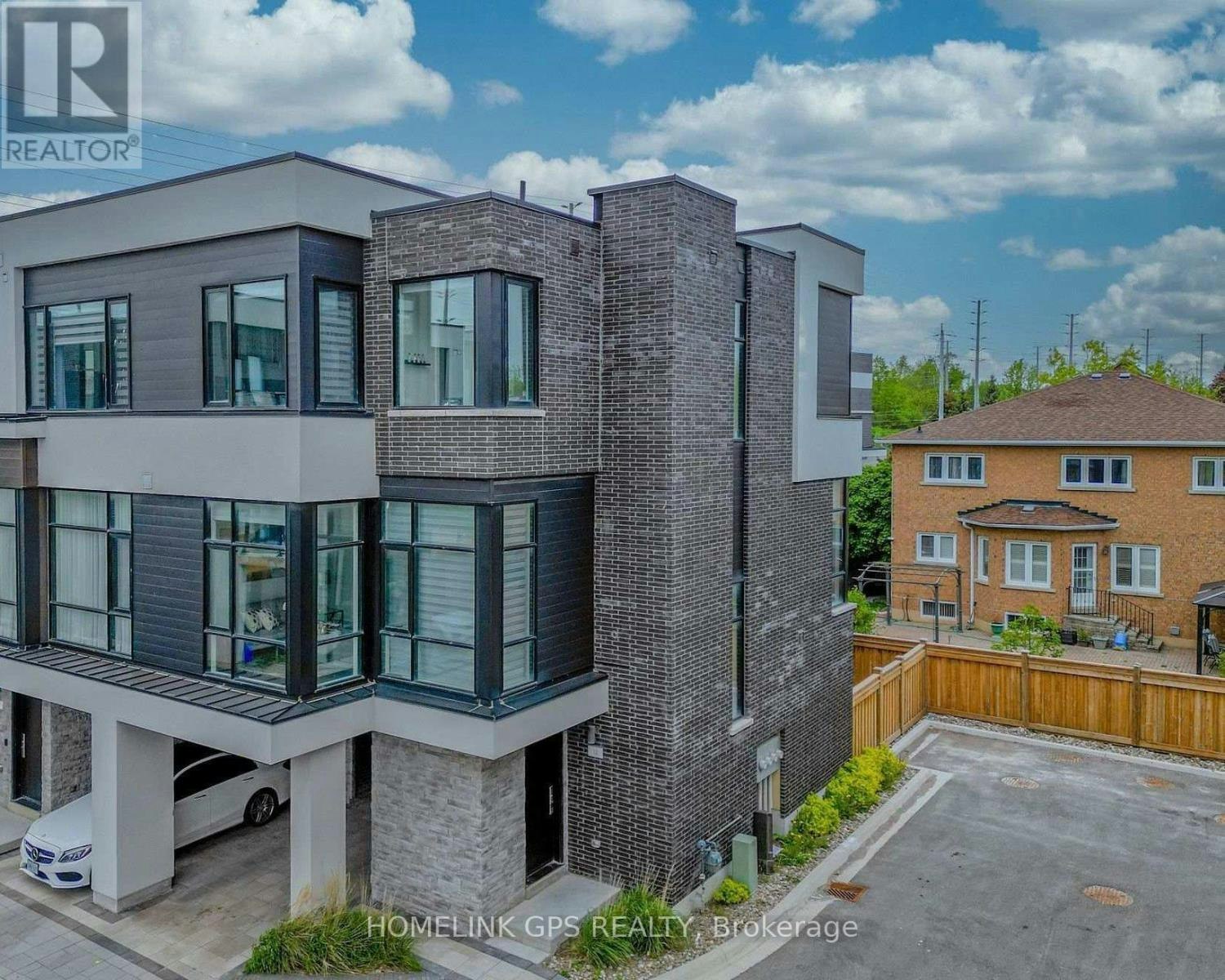 12 Hostel Lane N, Richmond Hill, ON, L4C 3X3