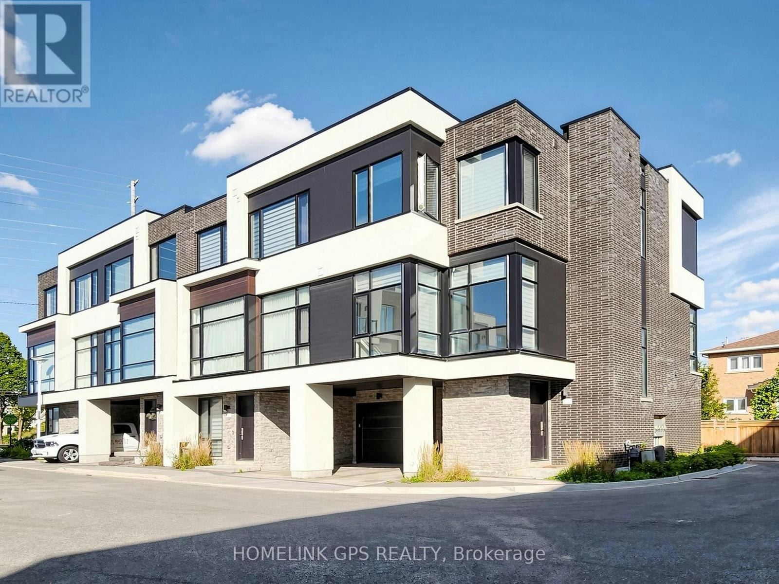 12 Hostel Lane N, Richmond Hill, ON, L4C 3X3