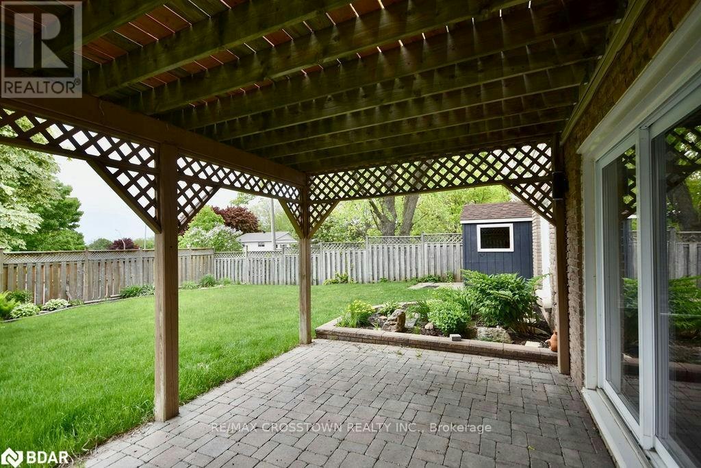 64 Marshall Street, Barrie, ON, L4N 3S8 - 24