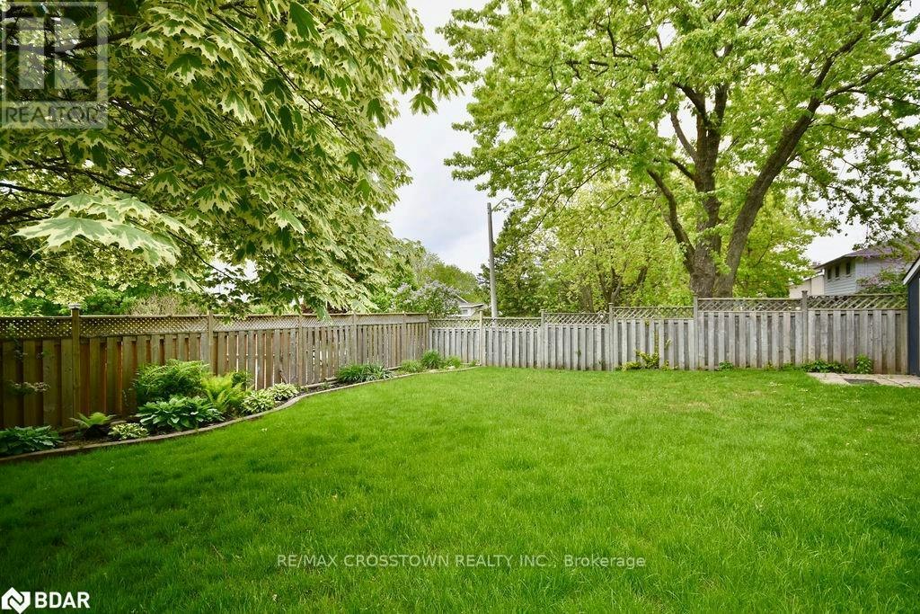 64 Marshall Street, Barrie, ON, L4N 3S8 - 28