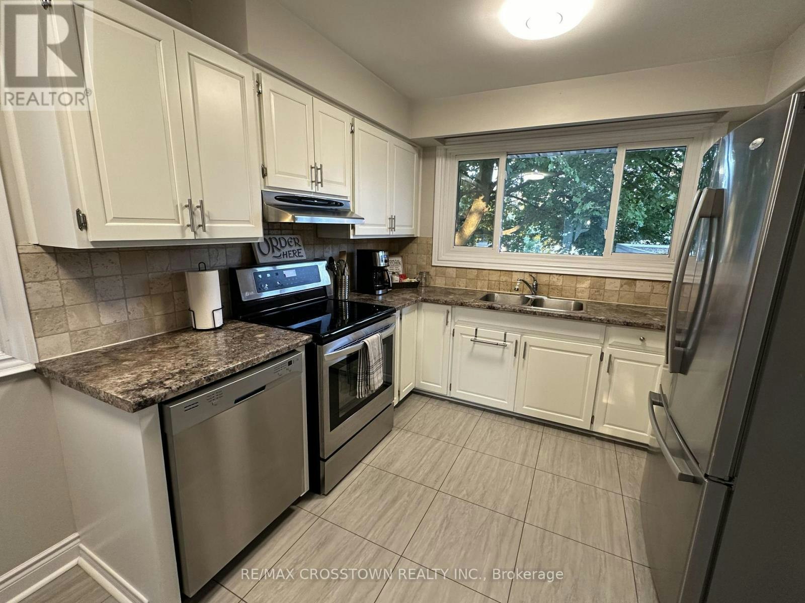 64 Marshall Street, Barrie, ON, L4N 3S8 - 11