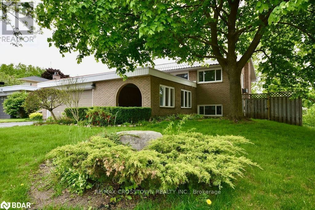 64 Marshall Street, Barrie, ON, L4N 3S8