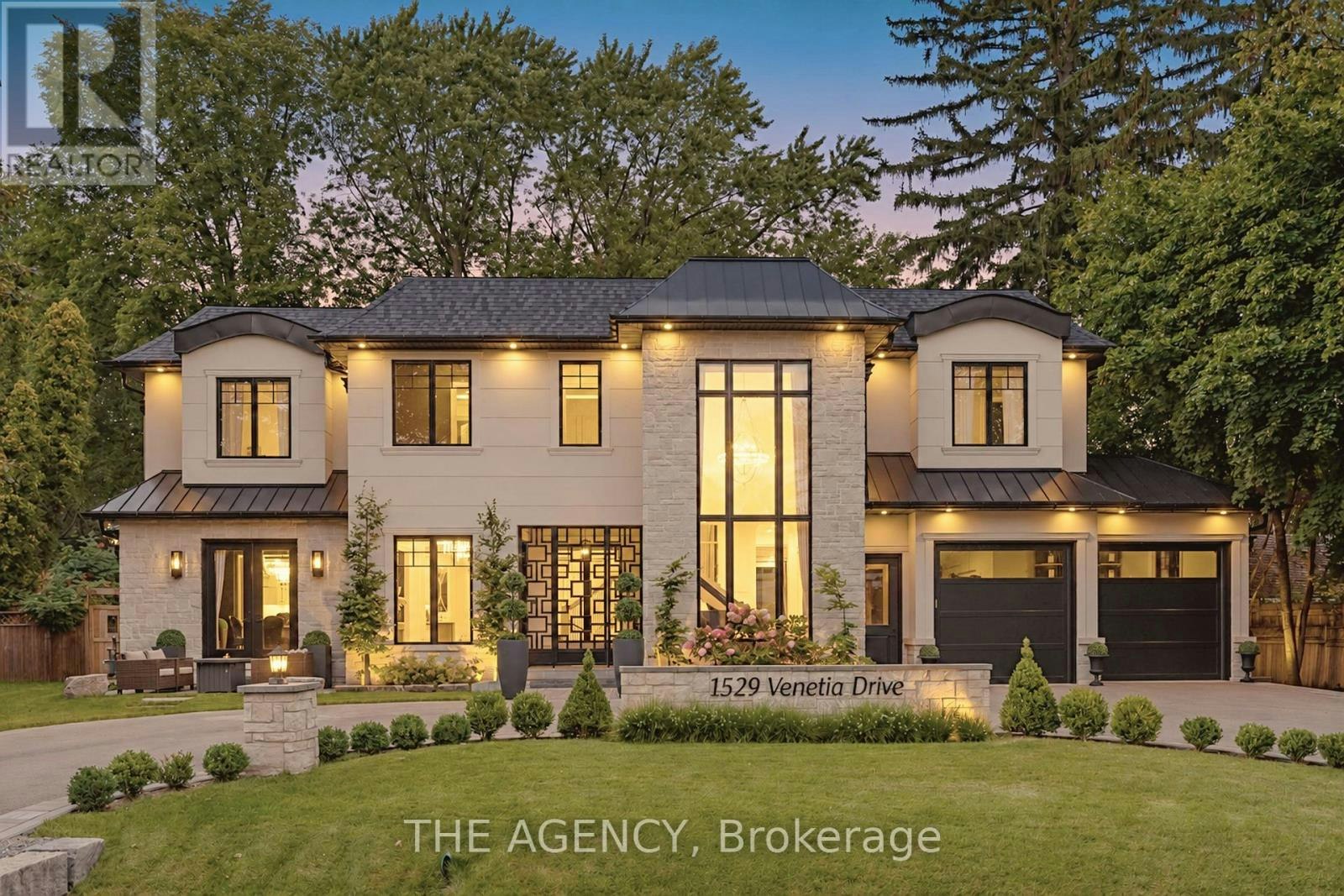 1529 Venetia Drive, Oakville, ON, L6L 1K8