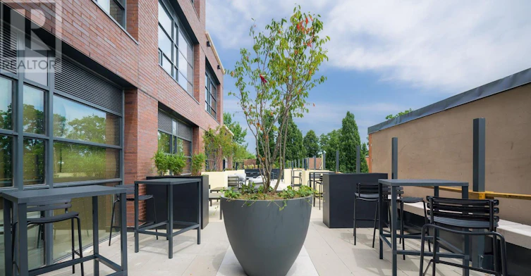 401-2946 Dundas West Street Street W, Toronto, ON, M6P 1Y8 - 7