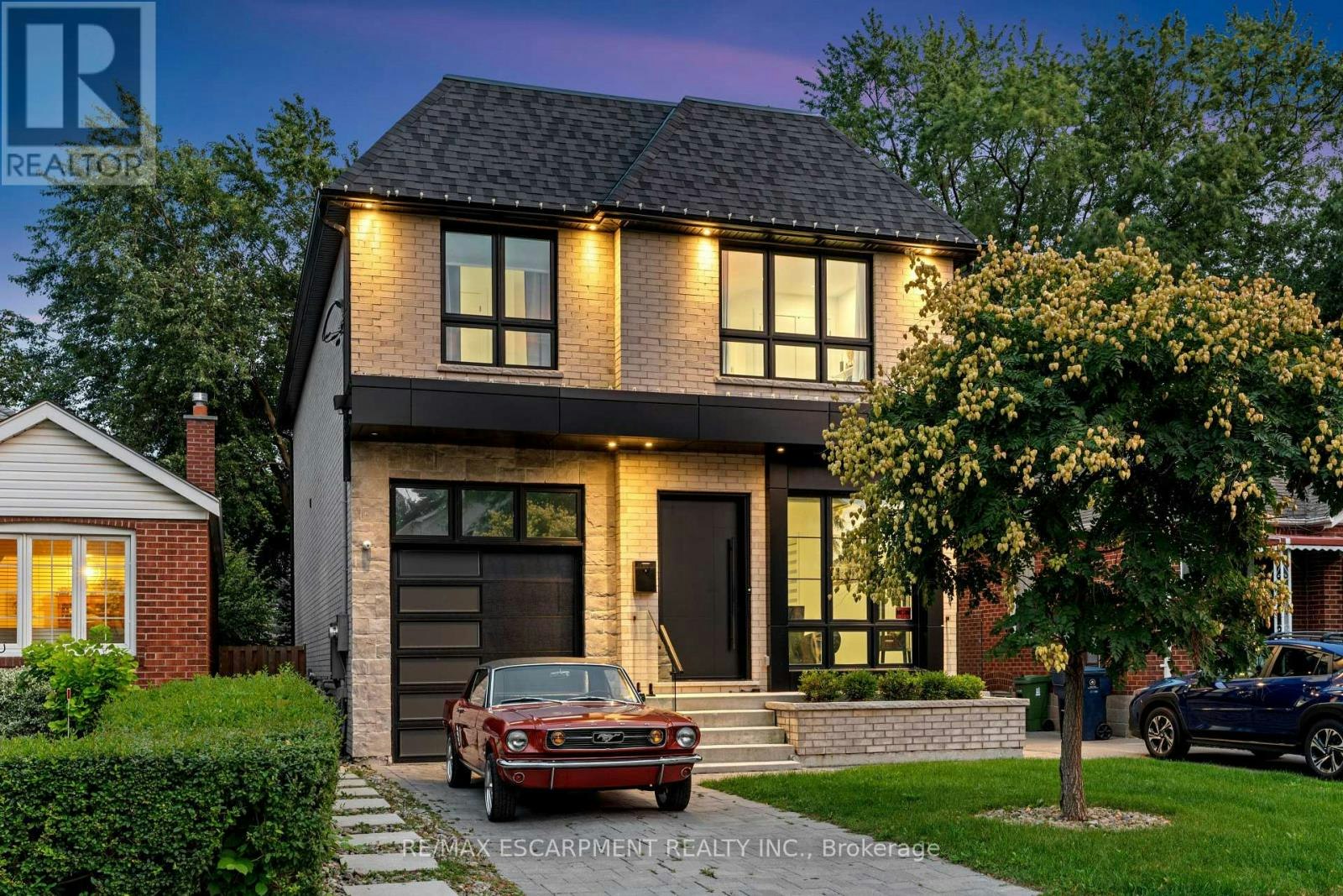 73 Elma Street, Toronto, ON, M8V 1X9