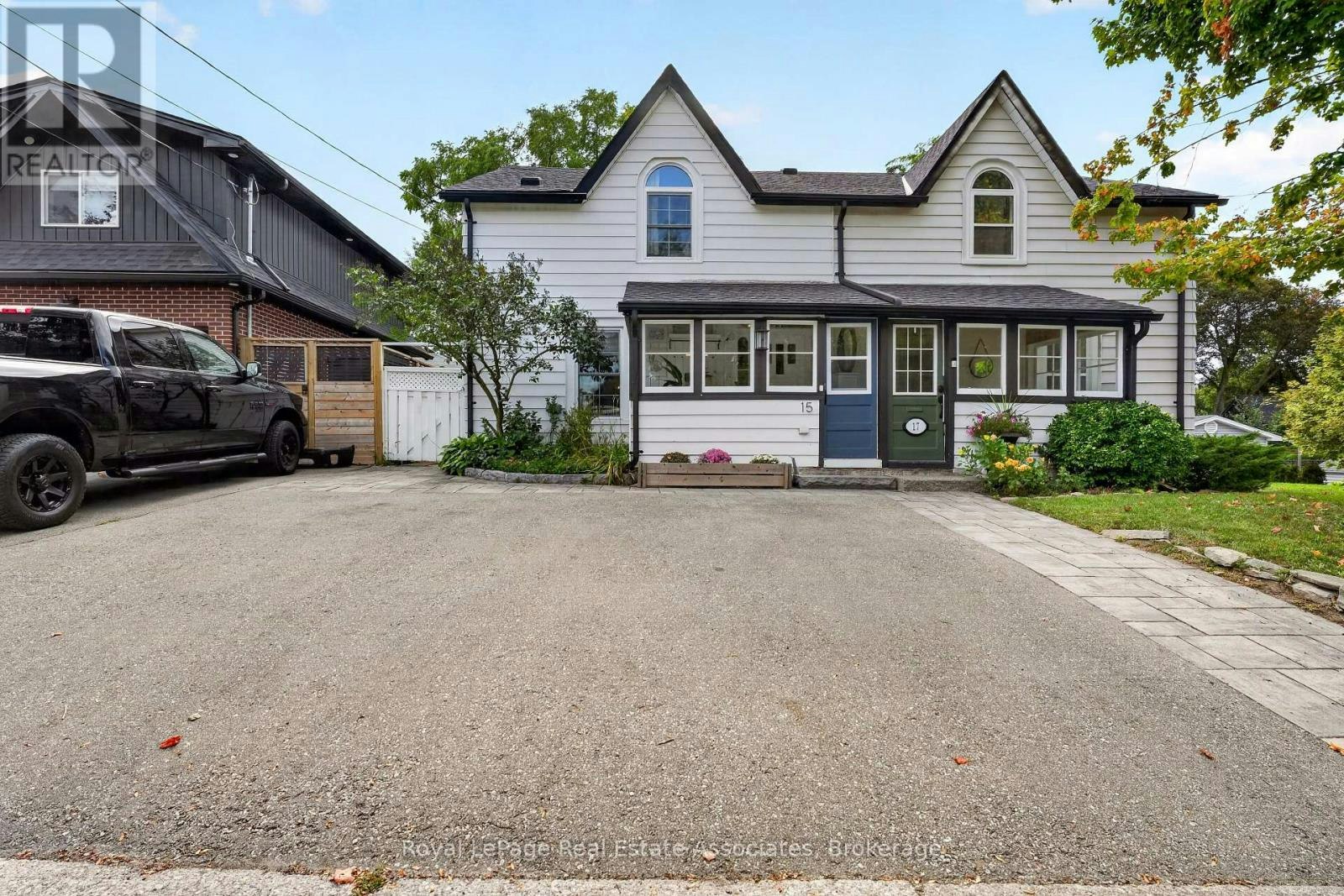 15 Charles Street, Halton Hills, ON, L7G 2Z1