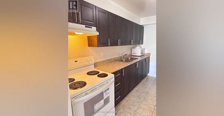 2801-5 Massey Square, Toronto, ON, M4C 5L6 - 3