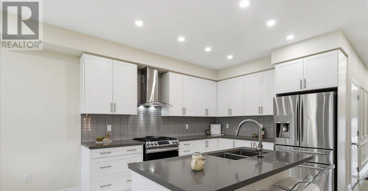 68 Lorne Thomas Place, New Tecumseth, ON, L9R 0V8 - 7