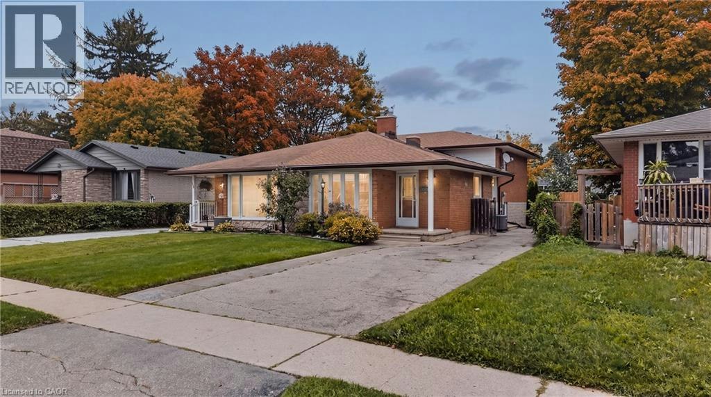 1393 Pineview Avenue, Cambridge, ON, N3H 4K4