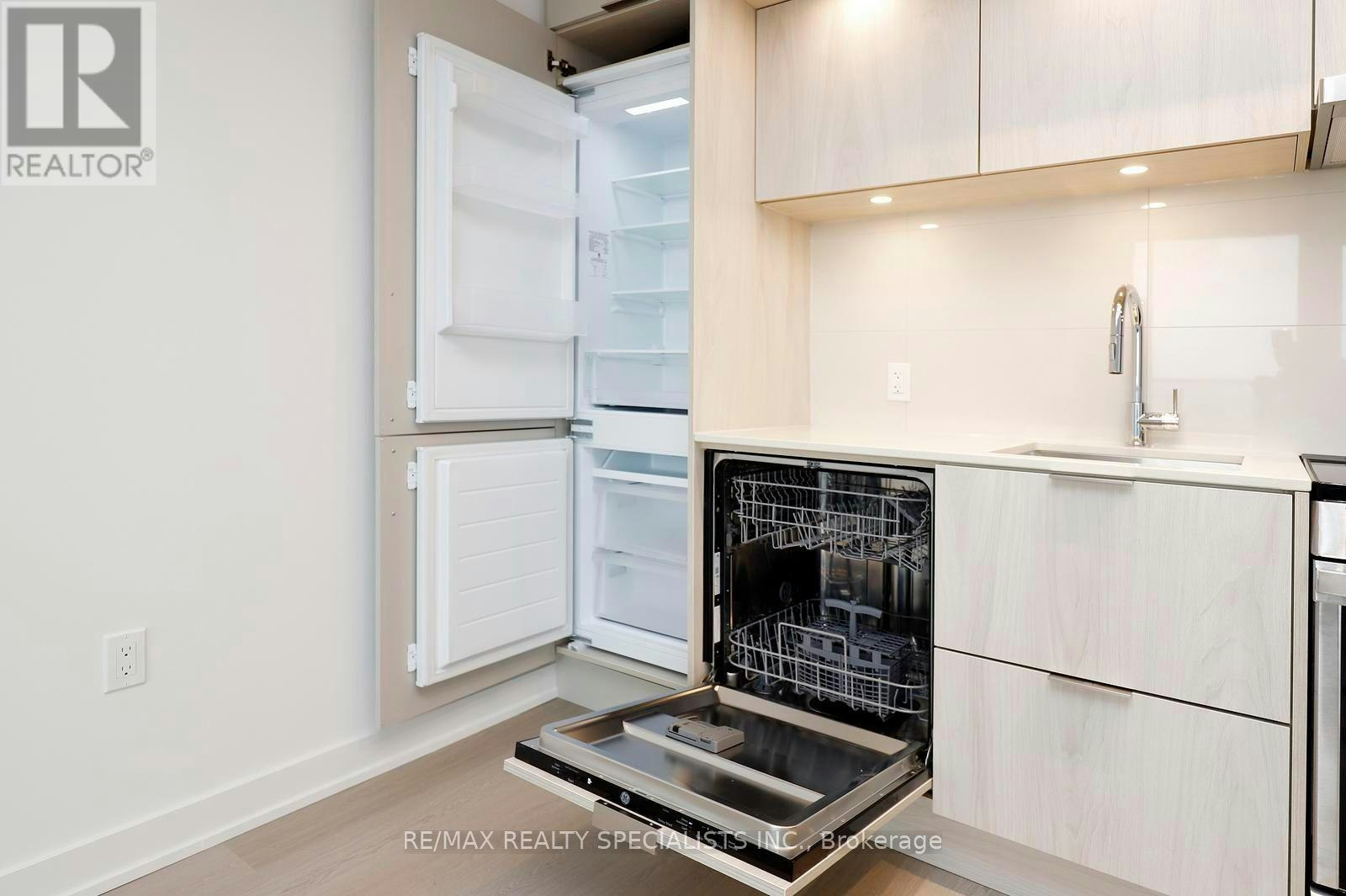 3804-448 Burnhamthorpe Road W, Mississauga, ON, L5B 0R4 - 21