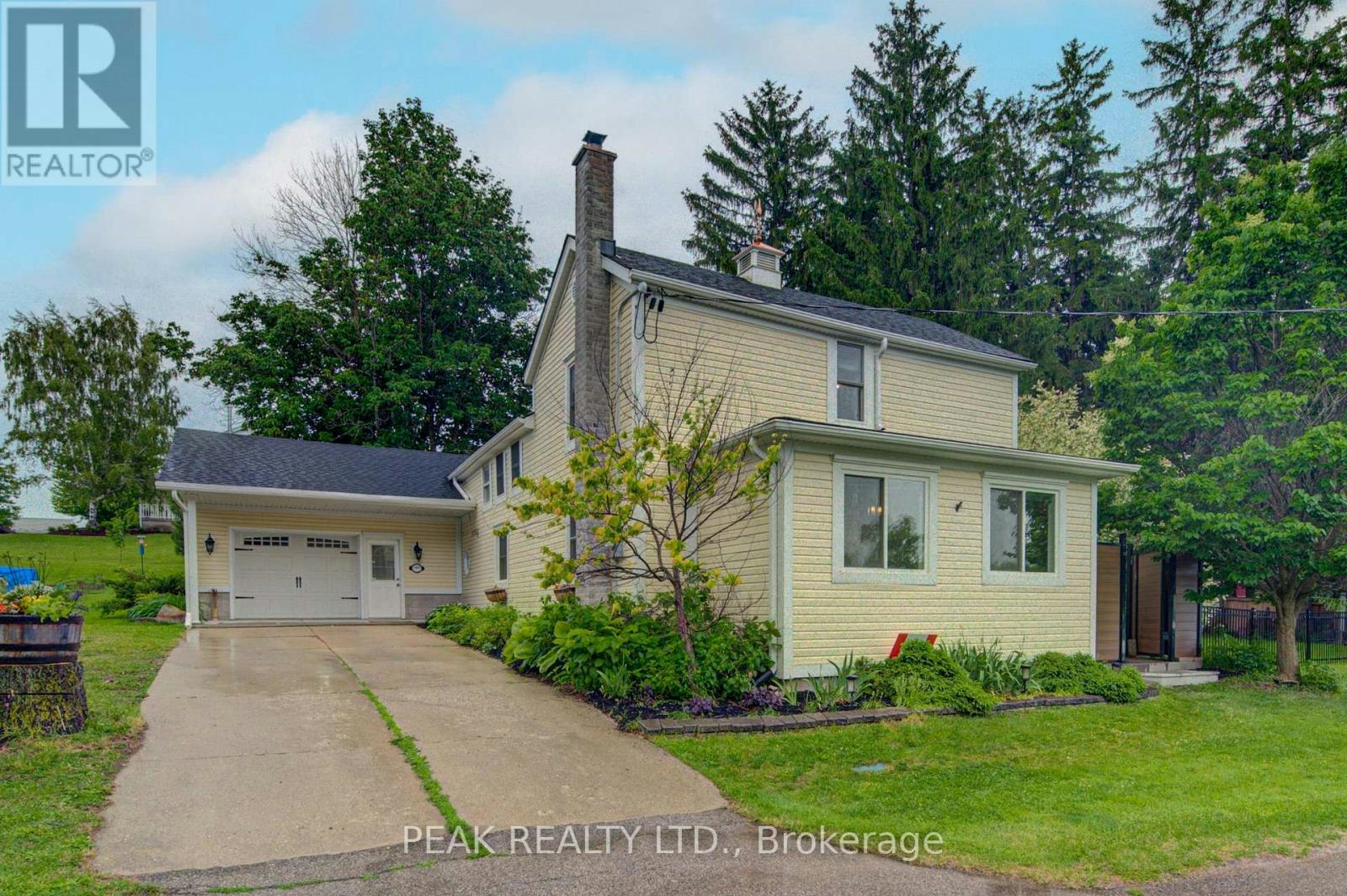 5421 King Street, Perth East, ON, N0B 2T0