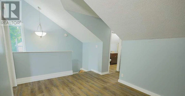 UPPER-211 Clarence Street, London, ON, N6B 2J9 - 5