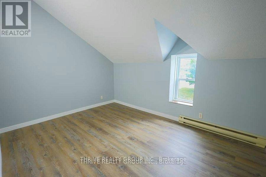 UPPER-211 Clarence Street, London, ON, N6B 2J9 - 6