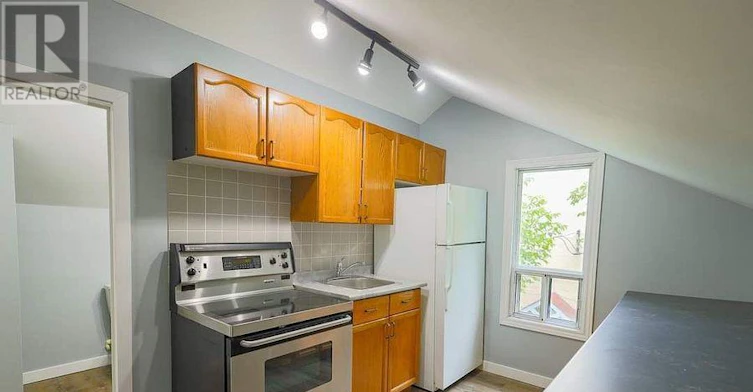 UPPER-211 Clarence Street, London, ON, N6B 2J9 - 9