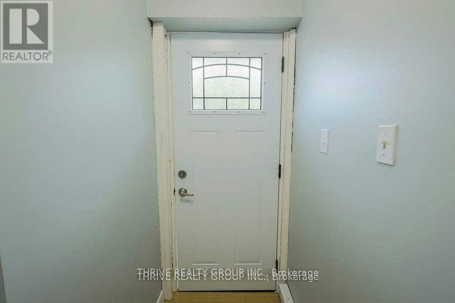 UPPER-211 Clarence Street, London, ON, N6B 2J9 - 3