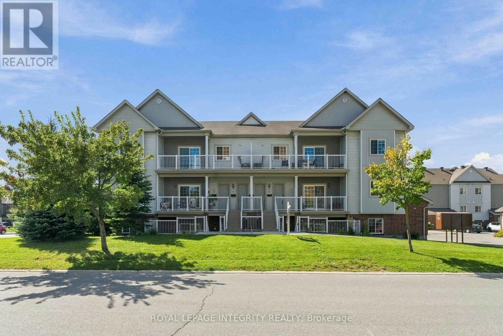 100 D Artesa Private, Ottawa, ON, K2S 0J8