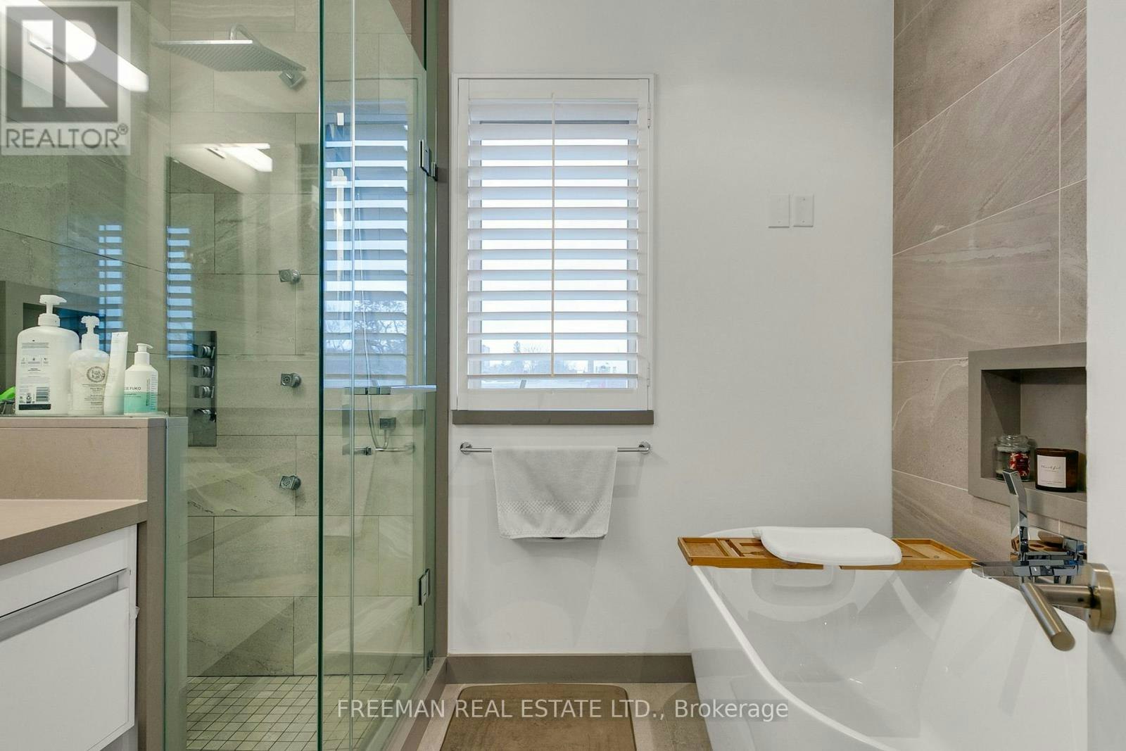 LANEWAY-1239 Bloor Street W, Toronto, ON, M6H 1N6 - 23