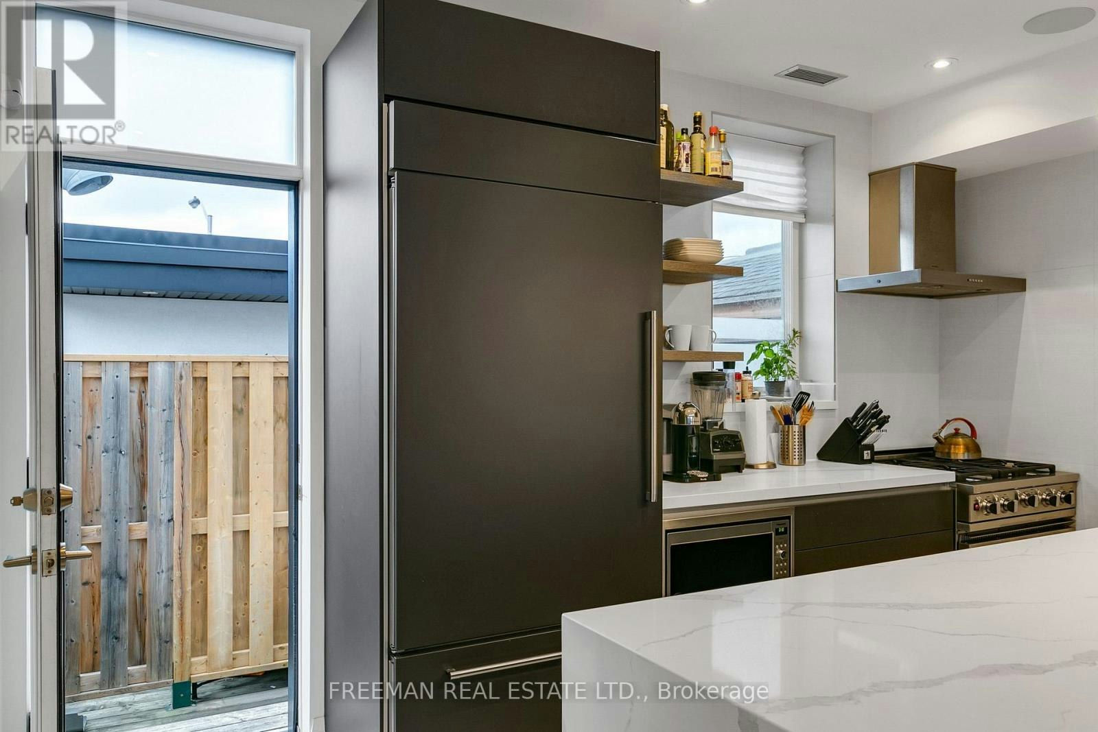 LANEWAY-1239 Bloor Street W, Toronto, ON, M6H 1N6 - 9