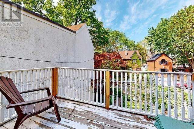81 Tiverton Avenue, Toronto, ON, M4M 2M1 - 31