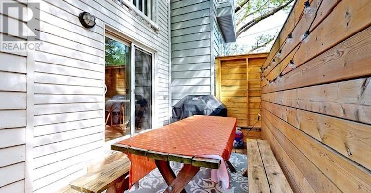 81 Tiverton Avenue, Toronto, ON, M4M 2M1 - 35