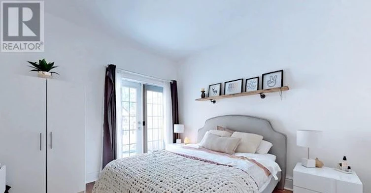 81 Tiverton Avenue, Toronto, ON, M4M 2M1 - 21