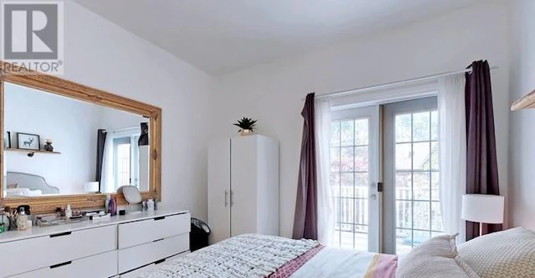 81 Tiverton Avenue, Toronto, ON, M4M 2M1 - 23