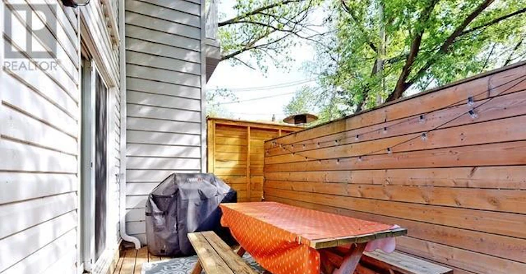 81 Tiverton Avenue, Toronto, ON, M4M 2M1 - 34