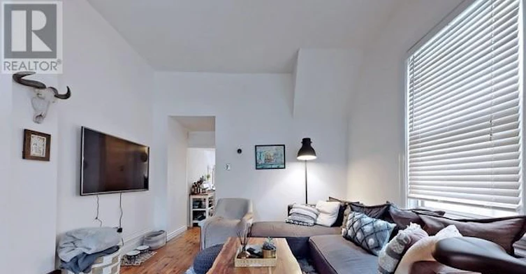 81 Tiverton Avenue, Toronto, ON, M4M 2M1 - 10