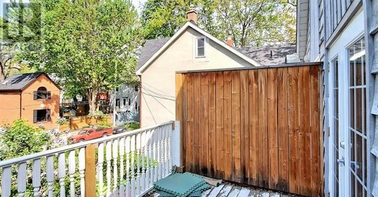 81 Tiverton Avenue, Toronto, ON, M4M 2M1 - 32