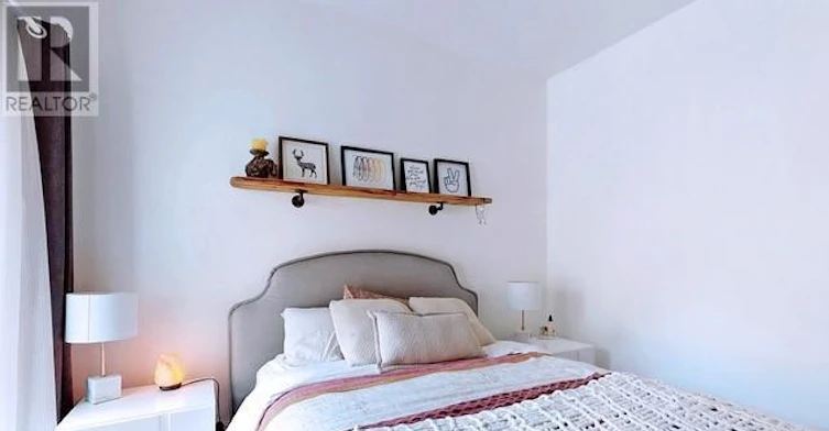 81 Tiverton Avenue, Toronto, ON, M4M 2M1 - 22