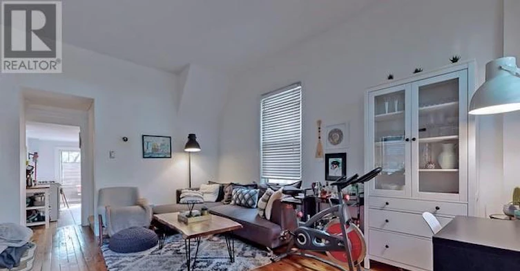 81 Tiverton Avenue, Toronto, ON, M4M 2M1 - 9