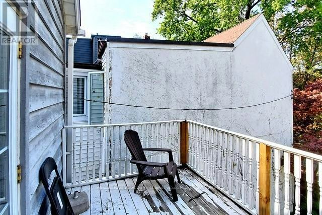 81 Tiverton Avenue, Toronto, ON, M4M 2M1 - 33