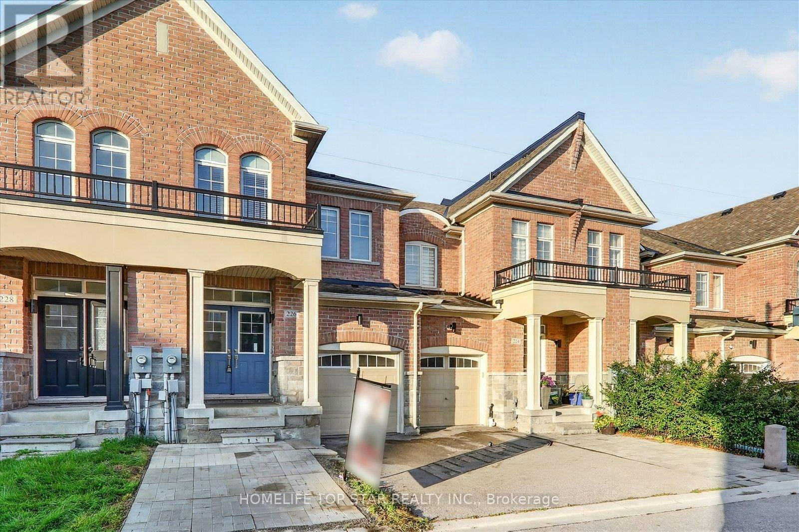 226 Bennett Street, Newmarket, ON, L3X 0M1 - 2
