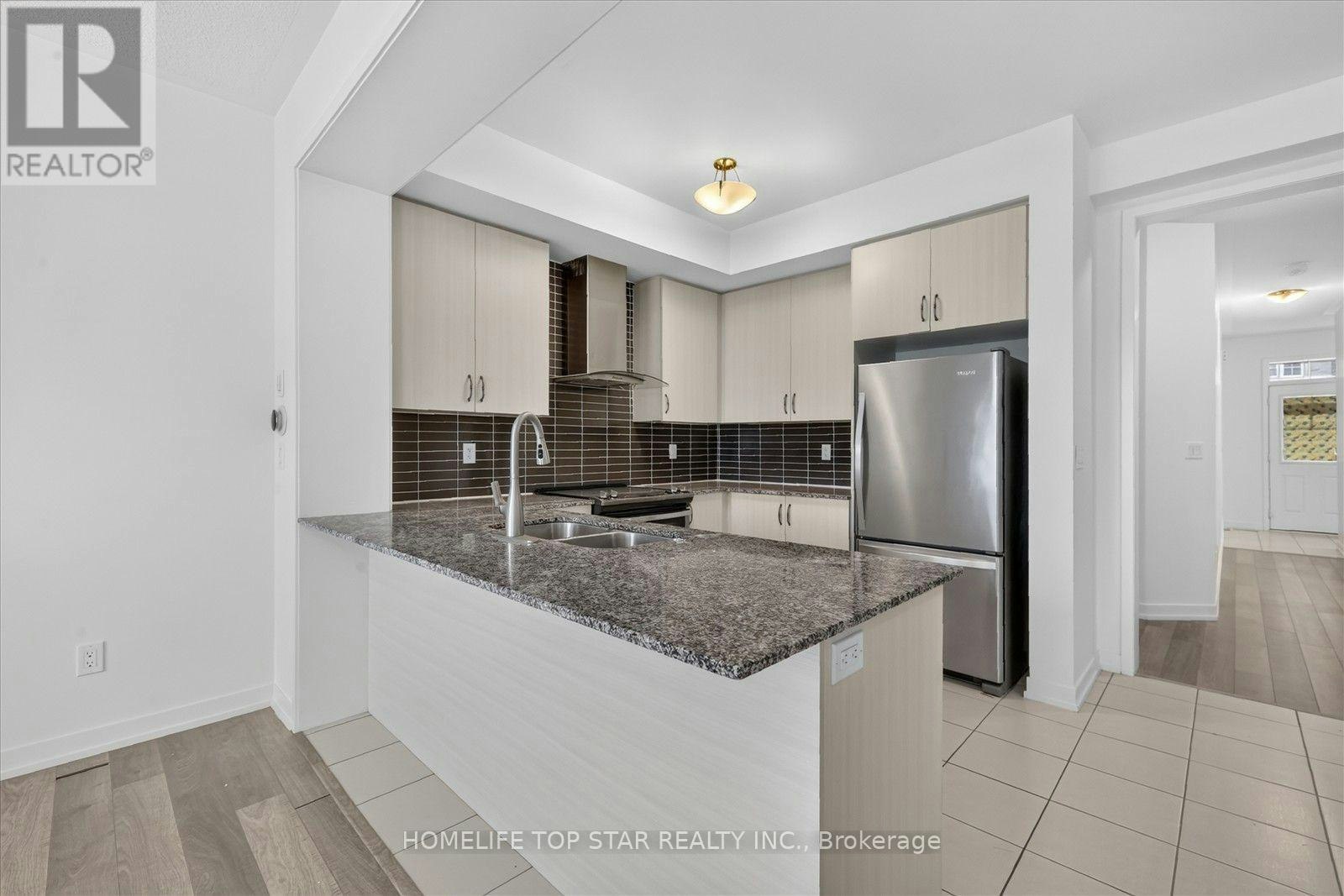 226 Bennett Street, Newmarket, ON, L3X 0M1 - 12