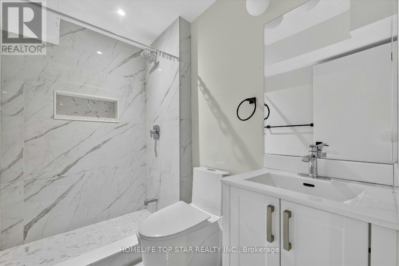 226 Bennett Street, Newmarket, ON, L3X 0M1 - 34