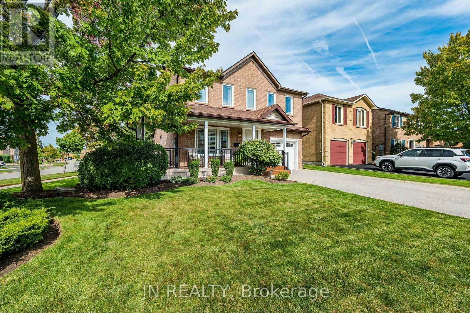 2 Nimrod Crescent, Brampton, ON, L6S 4T8