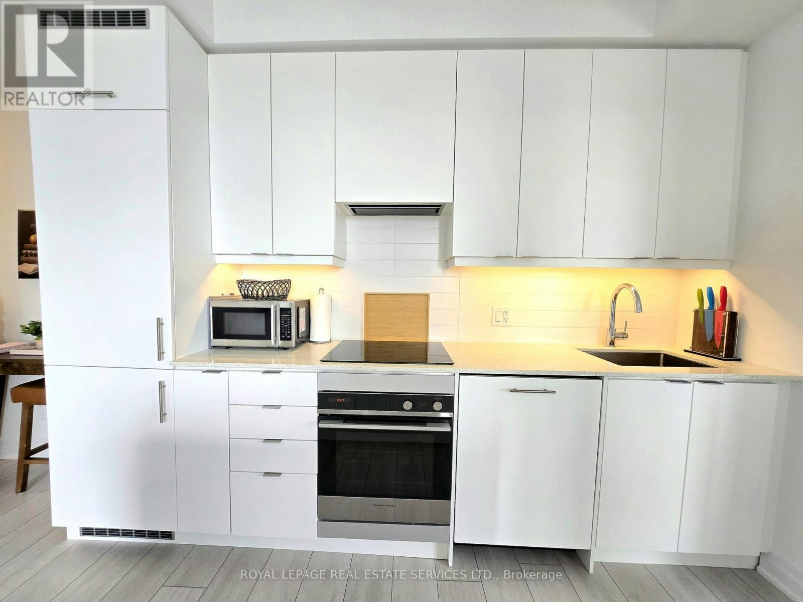 1108-30 Elm Drive W, Mississauga, ON, L5B 0N6 - 8
