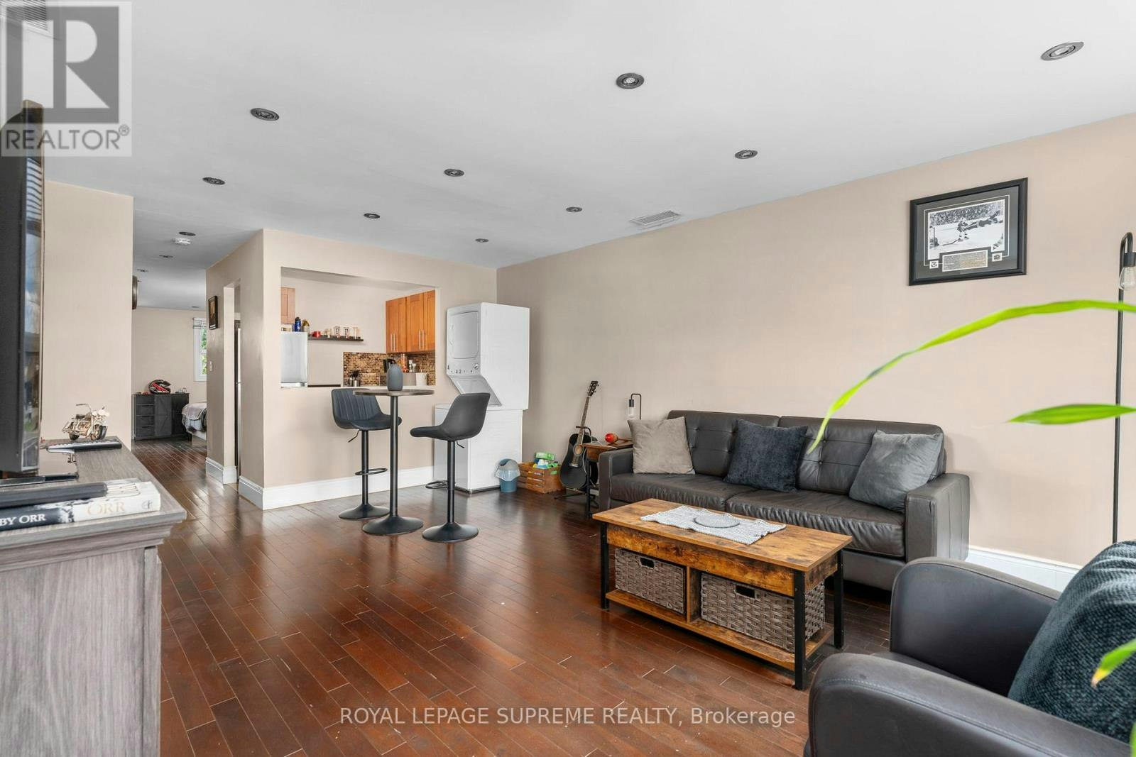 6127 Steeles Avenue W, Toronto, ON, M9L 2V1 - 7