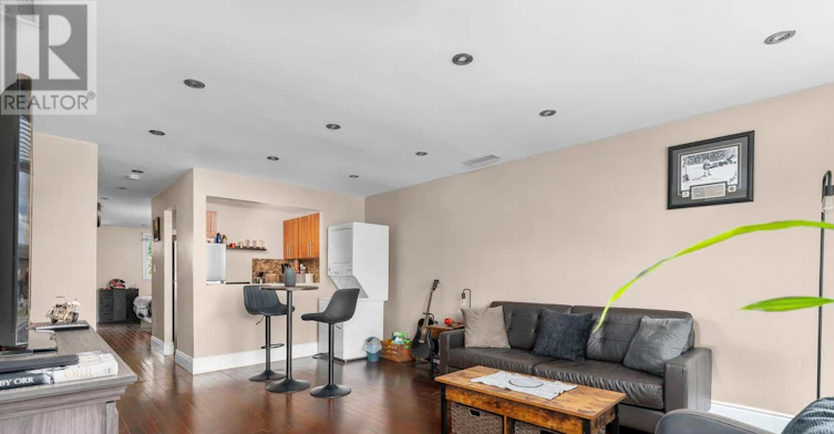 6127 Steeles Avenue W, Toronto, ON, M9L 2V1 - 7