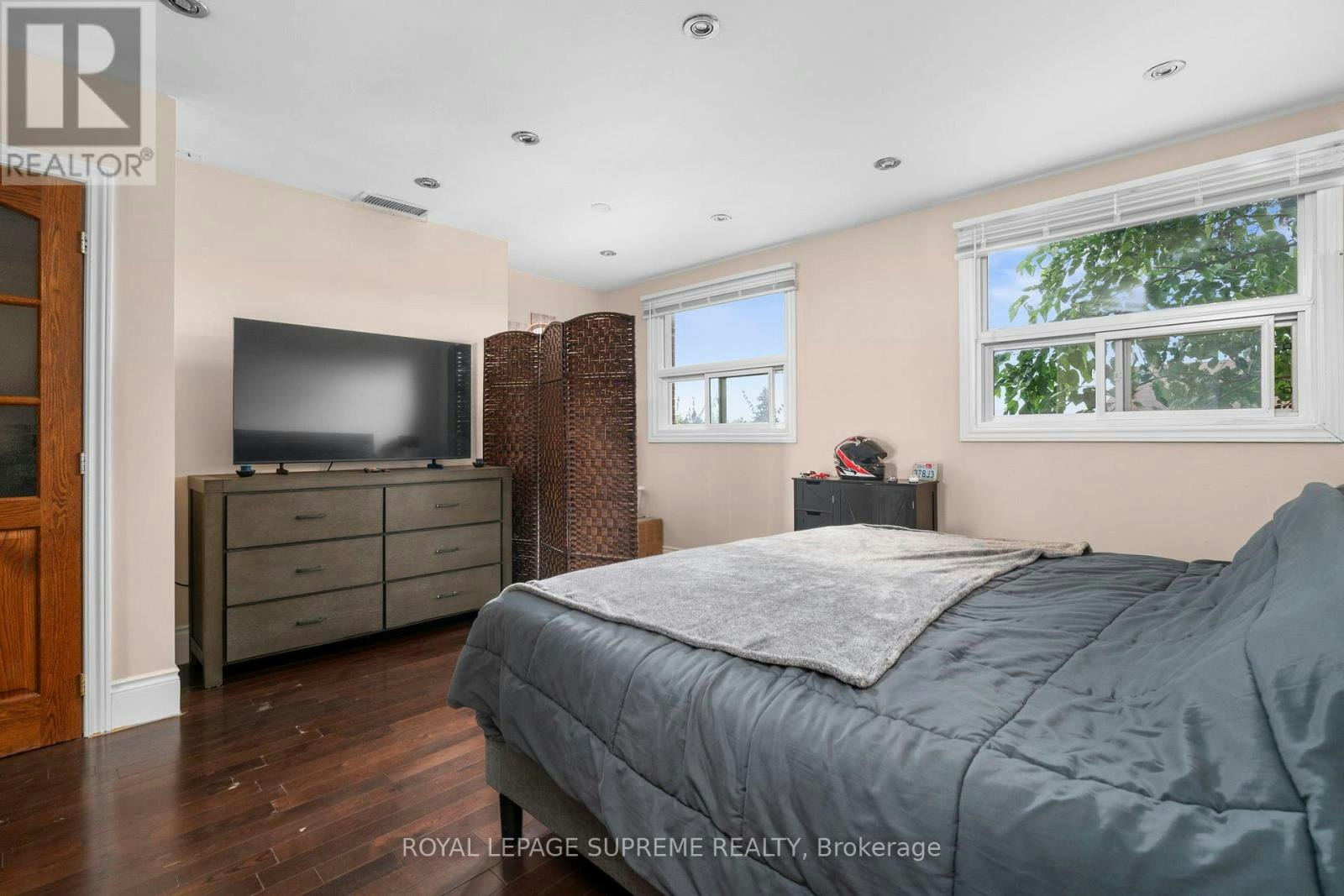 6127 Steeles Avenue W, Toronto, ON, M9L 2V1 - 17