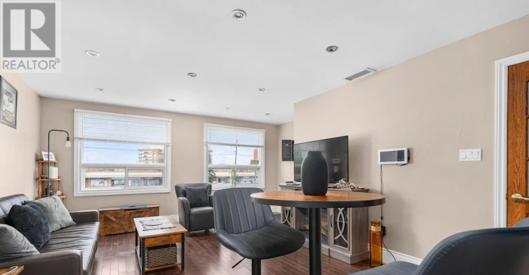 6127 Steeles Avenue W, Toronto, ON, M9L 2V1 - 10