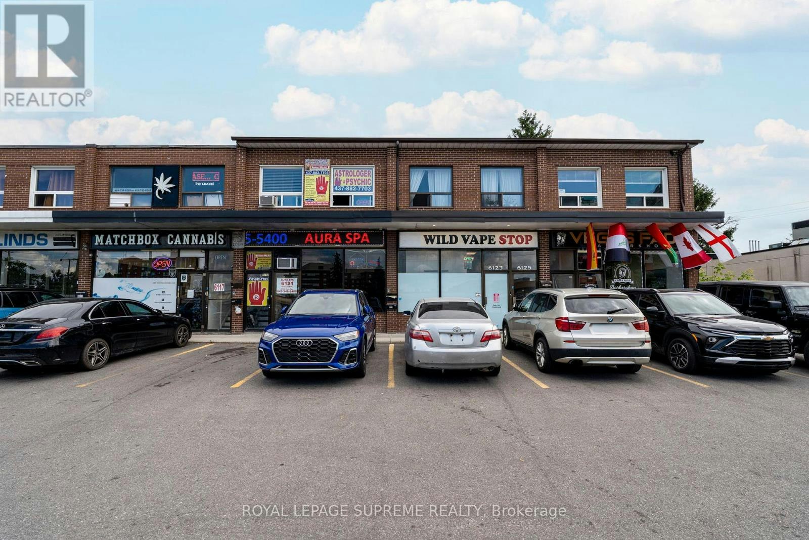 6127 Steeles Avenue W, Toronto, ON, M9L 2V1