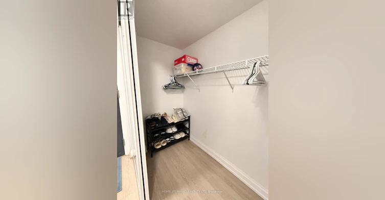 360-75 Attmar Drive, Brampton, ON, L6P 0Y6 - 7