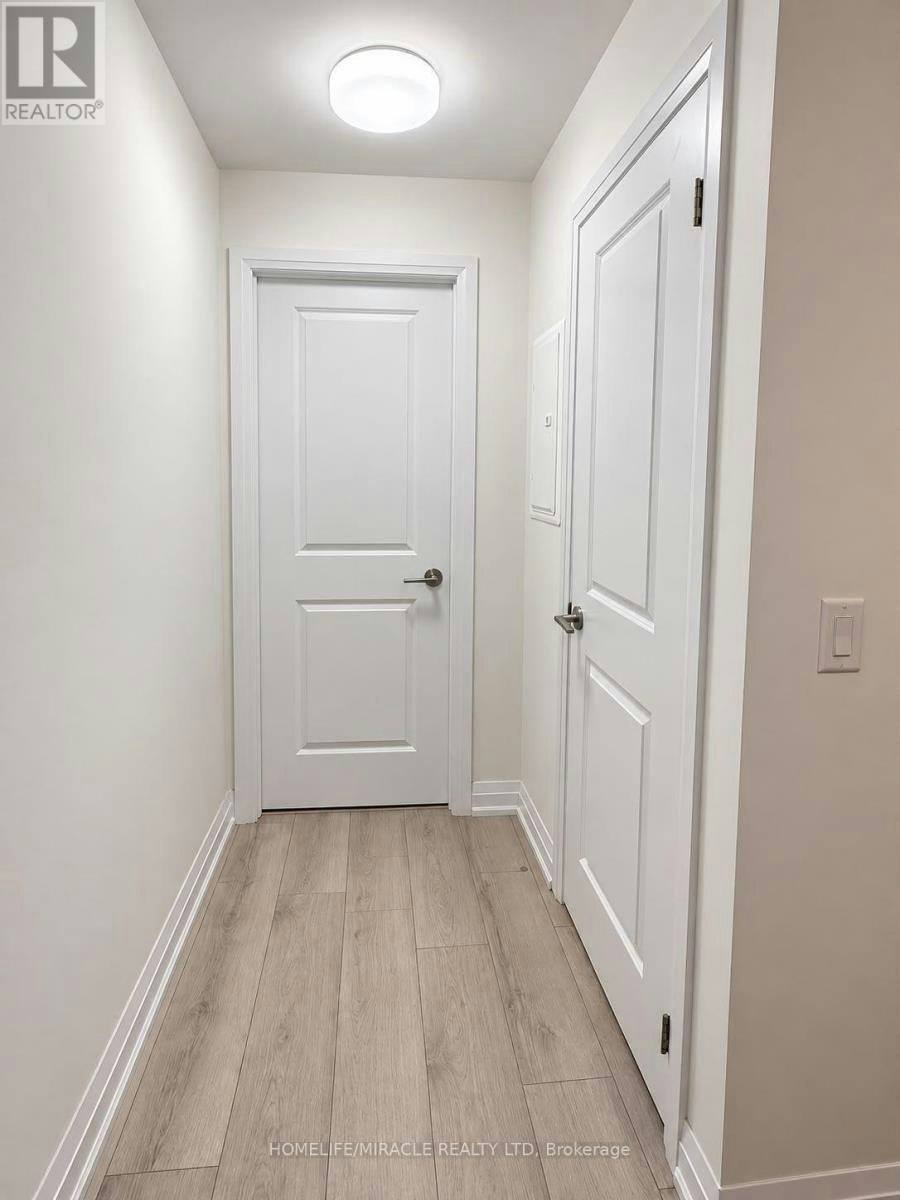 360-75 Attmar Drive, Brampton, ON, L6P 0Y6 - 9