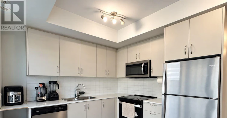 360-75 Attmar Drive, Brampton, ON, L6P 0Y6 - 2